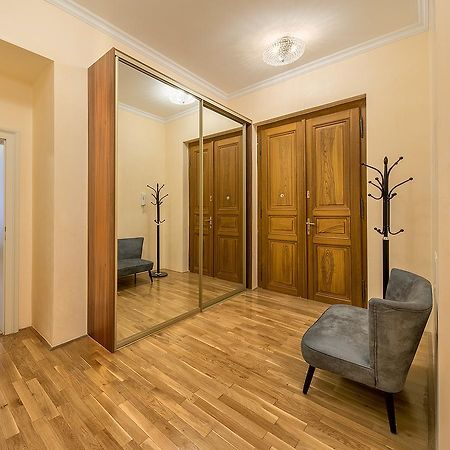 Prague Days - Luxurious Apartments Lesser Town Экстерьер фото