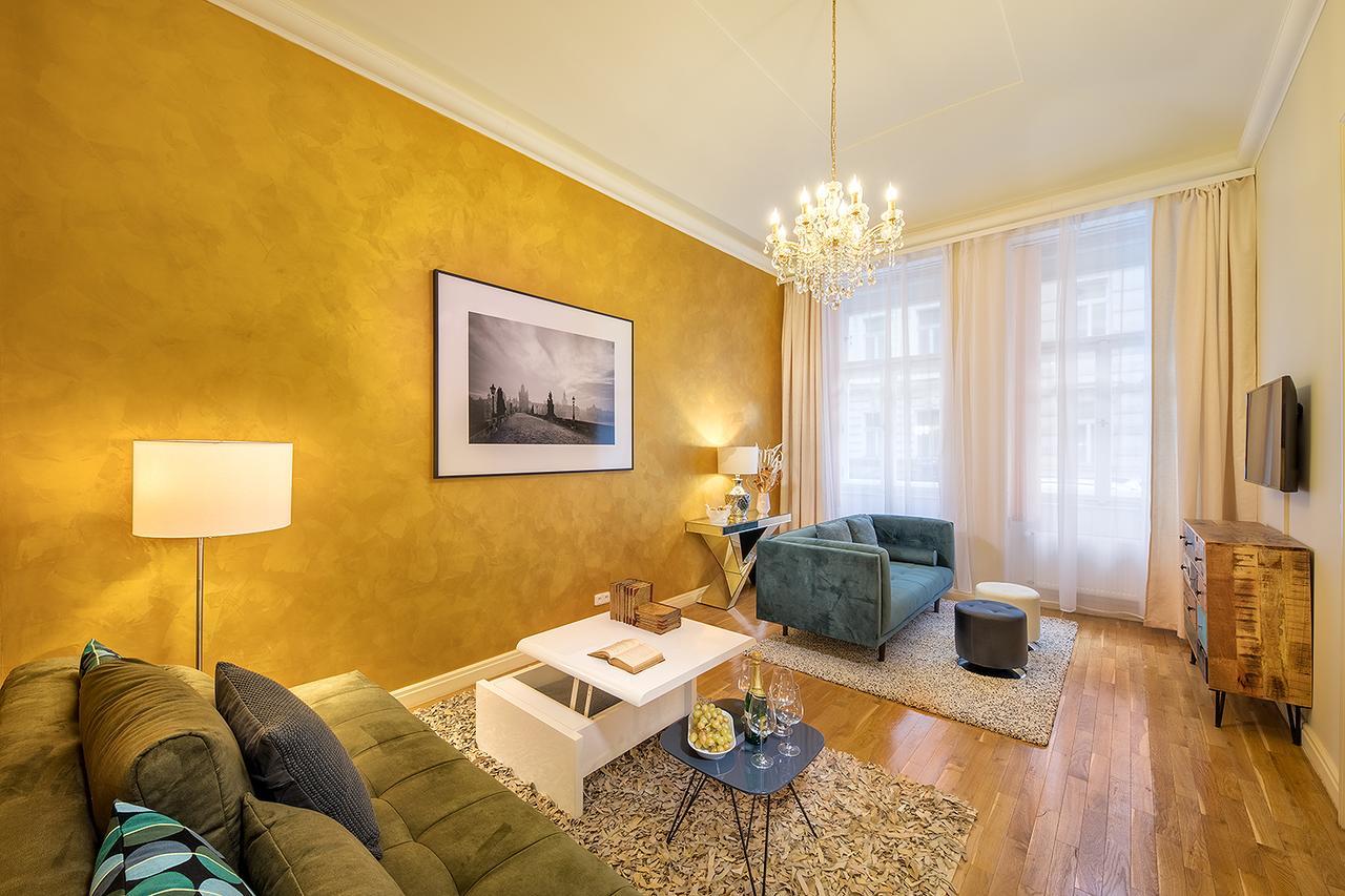 Prague Days - Luxurious Apartments Lesser Town Экстерьер фото