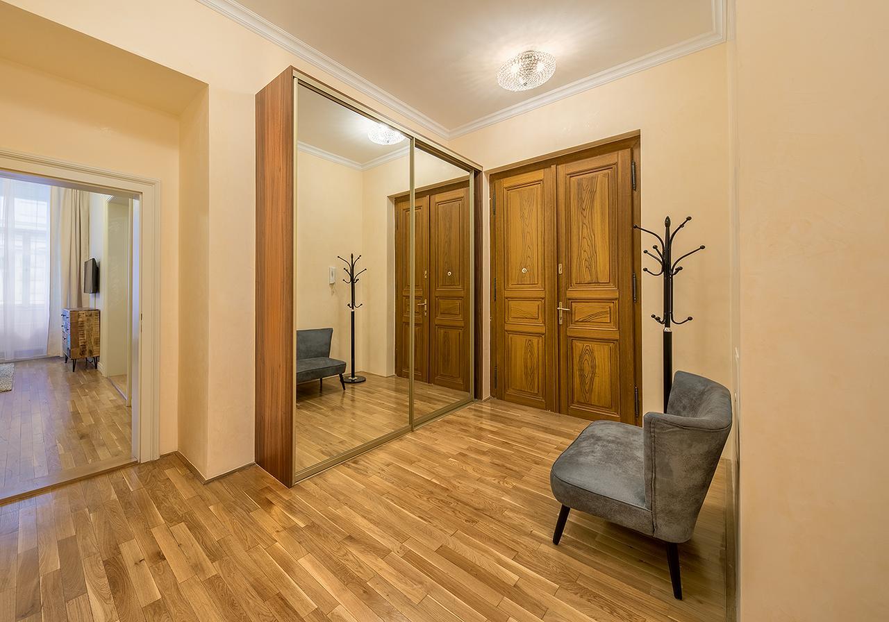 Prague Days - Luxurious Apartments Lesser Town Экстерьер фото